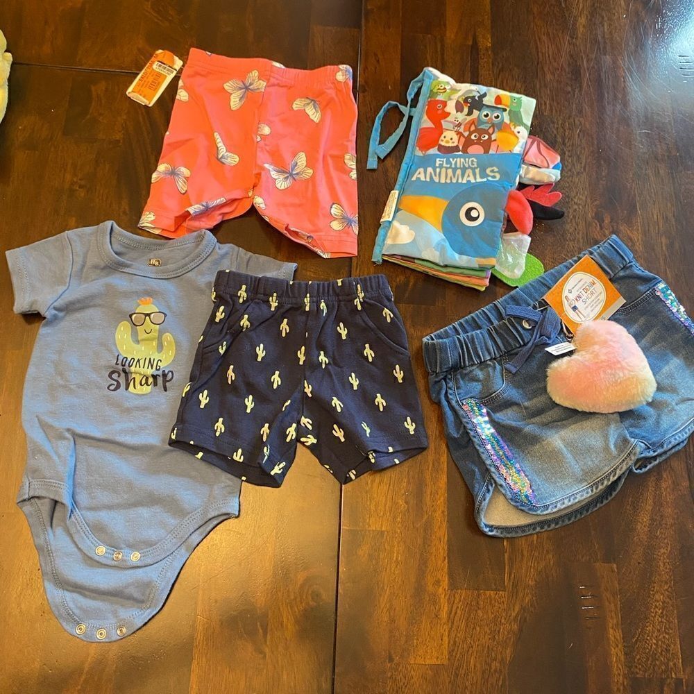 NWOT Lot of Baby/Toddler/kids clothes - Picture 1 of 16
